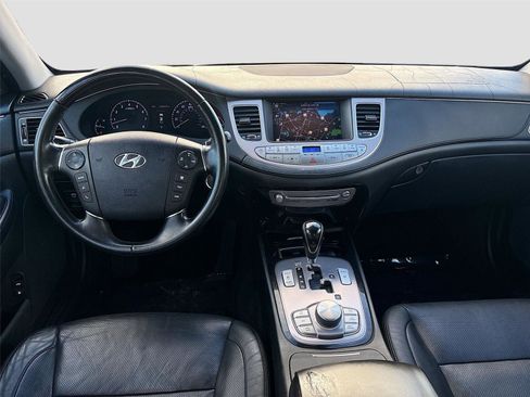 Used 2012 Hyundai Genesis 5.0 image 26