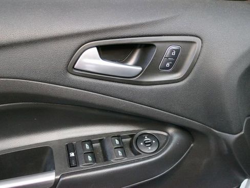 Used 2017 Ford Escape SE FWD image 15
