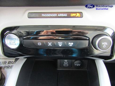 Certified 2025 Ford Escape SE FWD image 34