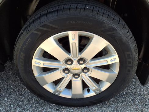 Used 2010 Chevrolet Equinox LT w/ Chrome Appearance Package AWD/4WD image 9