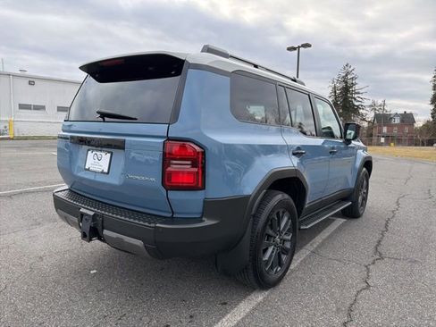 Used 2024 Toyota Land Cruiser image 9