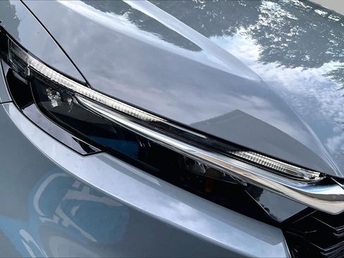 Used 2024 Honda CR-V EX image 28