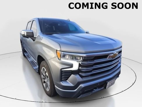 Used 2025 Chevrolet Silverado 1500 High Country image 1