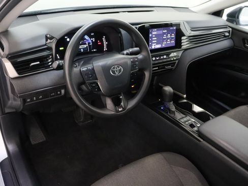 Certified 2025 Toyota Camry LE FWD image 13
