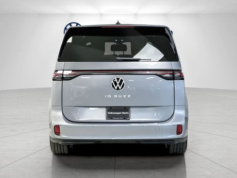 New 2025 Volkswagen ID. Buzz Pro S image 4