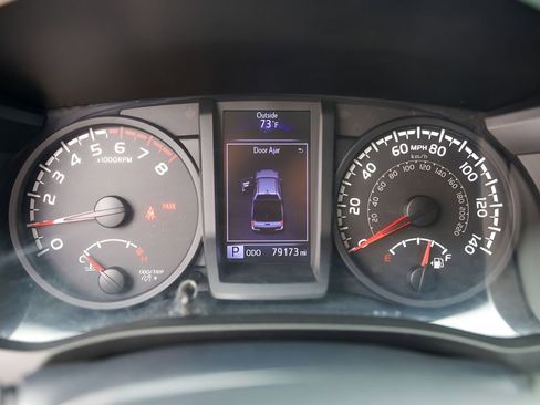 Used 2018 Toyota Tacoma SR w/ SR Convenience Package image 13