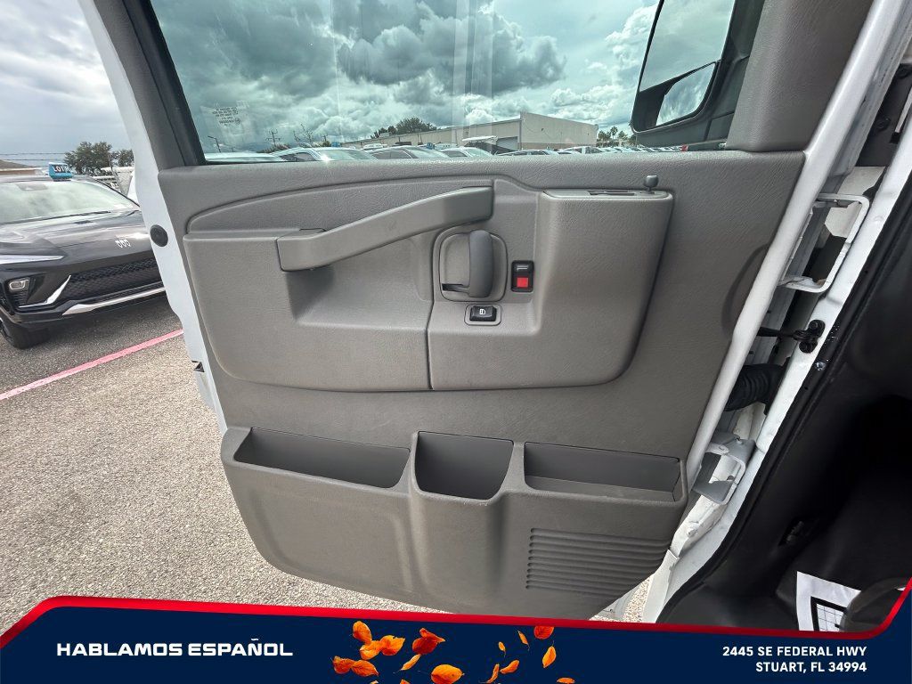Used 2023 GMC Savana 2500 RWD image 17
