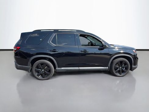 Used 2025 Honda Pilot Black Edition image 4