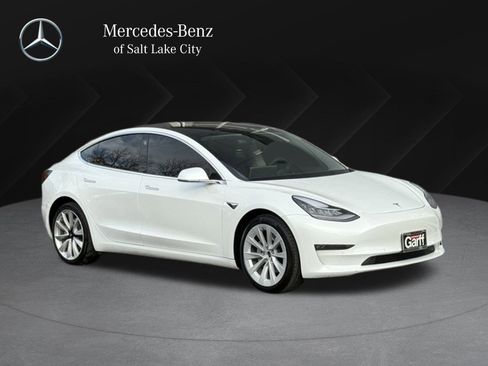 Used 2020 Tesla Model 3 Performance image 1