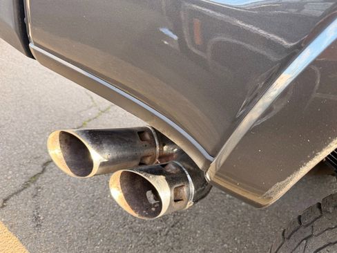 Used 2018 Ford F250 Lariat w/ Chrome Package image 13