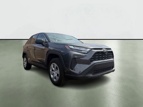 Used 2024 Toyota RAV4 LE image 5