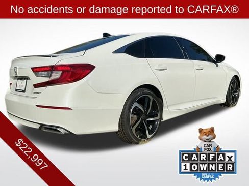 Used 2022 Honda Accord Sport image 2