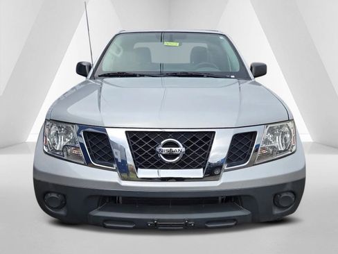 Used 2019 Nissan Frontier S image 2