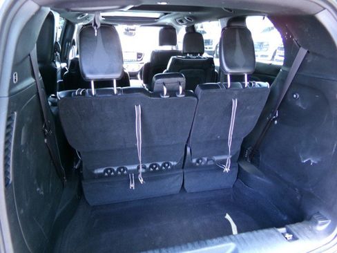 Used 2025 Chrysler Pacifica Limited FWD image 29