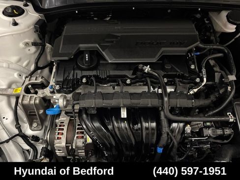 Used 2025 Hyundai Elantra SEL FWD image 24