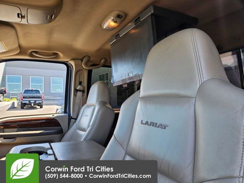 Used 2004 Ford F350 Lariat image 11