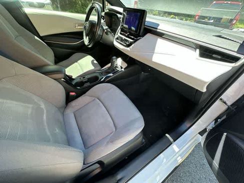 Used 2024 Toyota Corolla SE FWD image 18