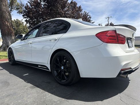 Used 2014 BMW 320i Sedan RWD image 4