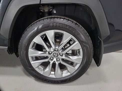 Certified 2023 Toyota RAV4 XLE Premium image 8