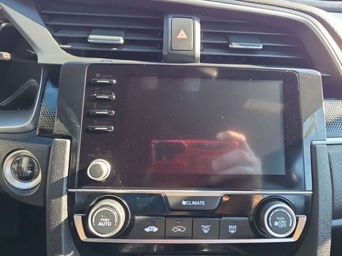 Used 2020 Honda Civic Sport image 12