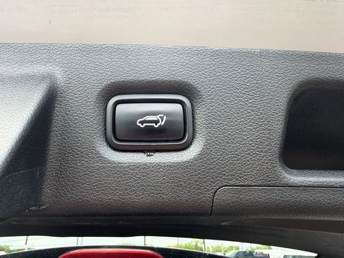 Used 2022 Hyundai Santa Fe Calligraphy AWD/4WD image 8