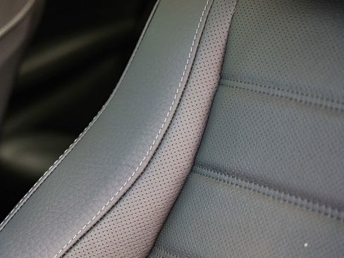New 2026 Mercedes-Benz GLS 450 4MATIC image 25