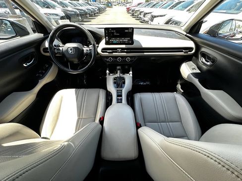 Used 2024 Honda HR-V EX-L image 16