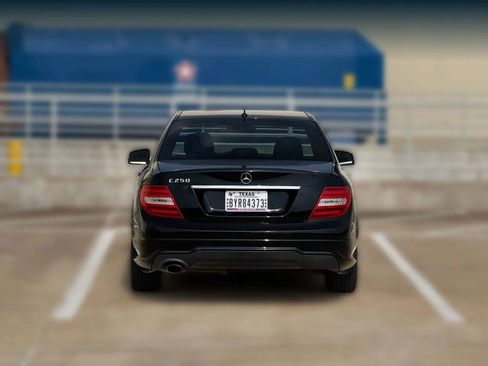 Used 2013 Mercedes-Benz C 250 Sedan image 6