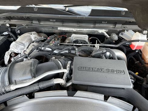 Used 2024 Chevrolet Silverado 2500 LT AWD/4WD image 26