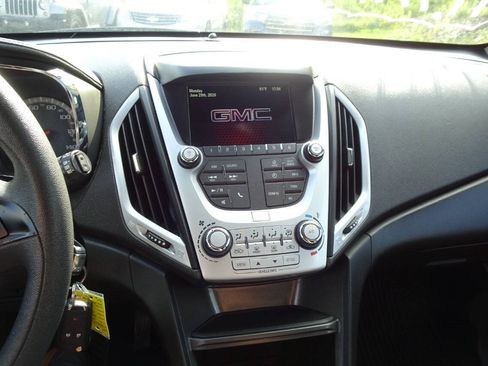Used 2016 GMC Terrain SLE AWD/4WD image 18