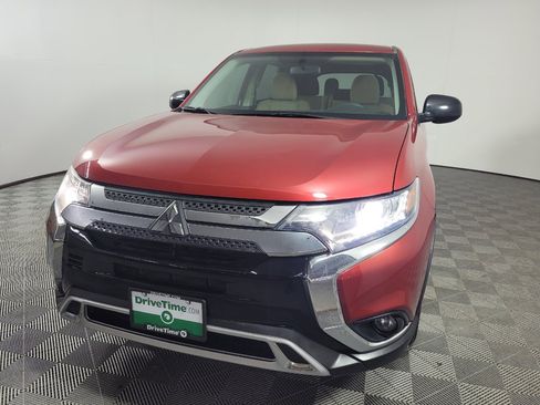 Used 2019 Mitsubishi Outlander ES FWD image 15