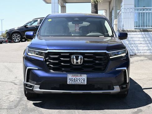 Used 2025 Honda Pilot EX-L image 3