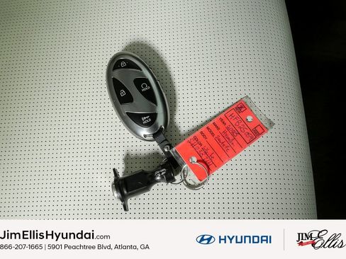 Certified 2025 Hyundai Santa Fe Calligraphy image 41