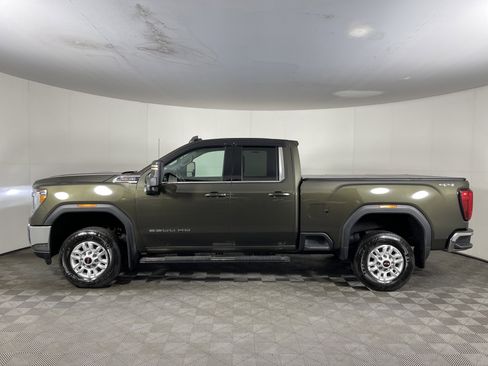 Used 2022 GMC Sierra 2500 SLE w/ SLE Value Package; image 3