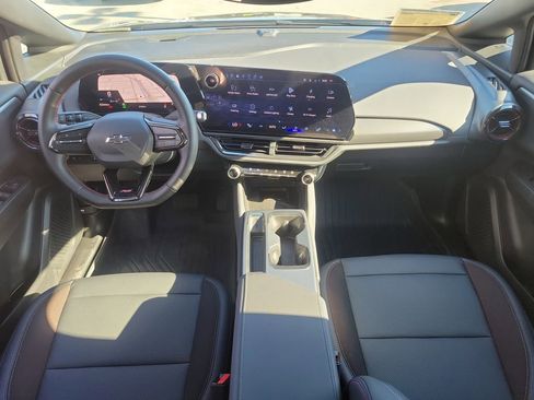 Used 2026 Chevrolet Equinox EV RS image 11