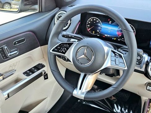 New 2026 Mercedes-Benz GLB 250 4MATIC image 29