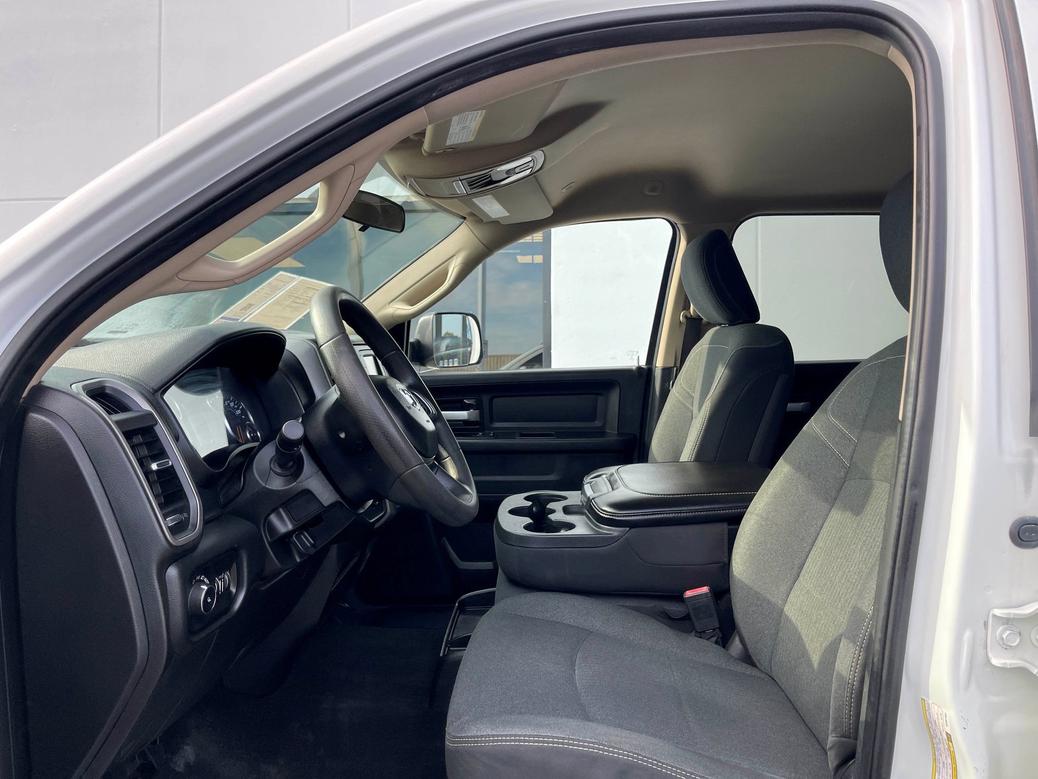 Used 2019 RAM 2500 Tradesman AWD/4WD image 9