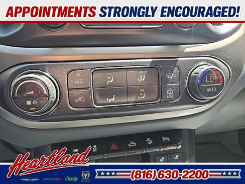Used 2021 Chevrolet Colorado Z71 AWD/4WD image 65