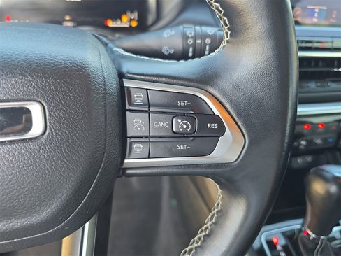 Used 2022 Jeep Compass High Altitude image 24