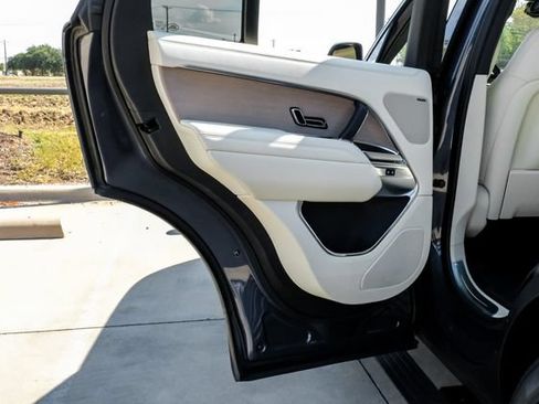 New 2027 Land Rover Range Rover SE AWD/4WD image 54