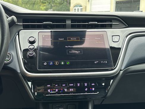 Used 2023 Chevrolet Bolt EUV Premier FWD image 22