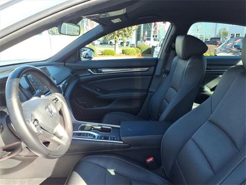 Used 2022 Honda Accord Sport image 5