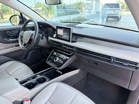 Used 2020 Lincoln Corsair FWD w/ Equipment Group 101A image 22