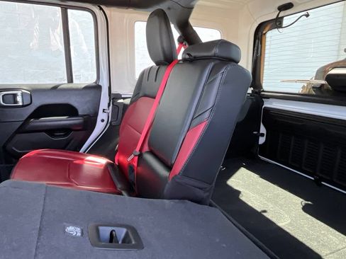Used 2023 Jeep Wrangler Unlimited Rubicon 4xe AWD/4WD image 27