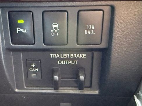 Used 2019 Toyota Tundra 1794 Edition AWD/4WD image 15