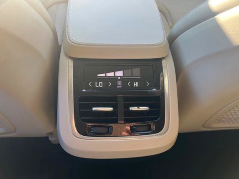 Used 2017 Volvo XC90 T6 Inscription w/ Vision Package AWD/4WD image 18
