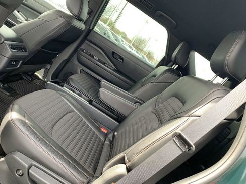 Used 2024 Nissan Pathfinder Rock Creek image 10