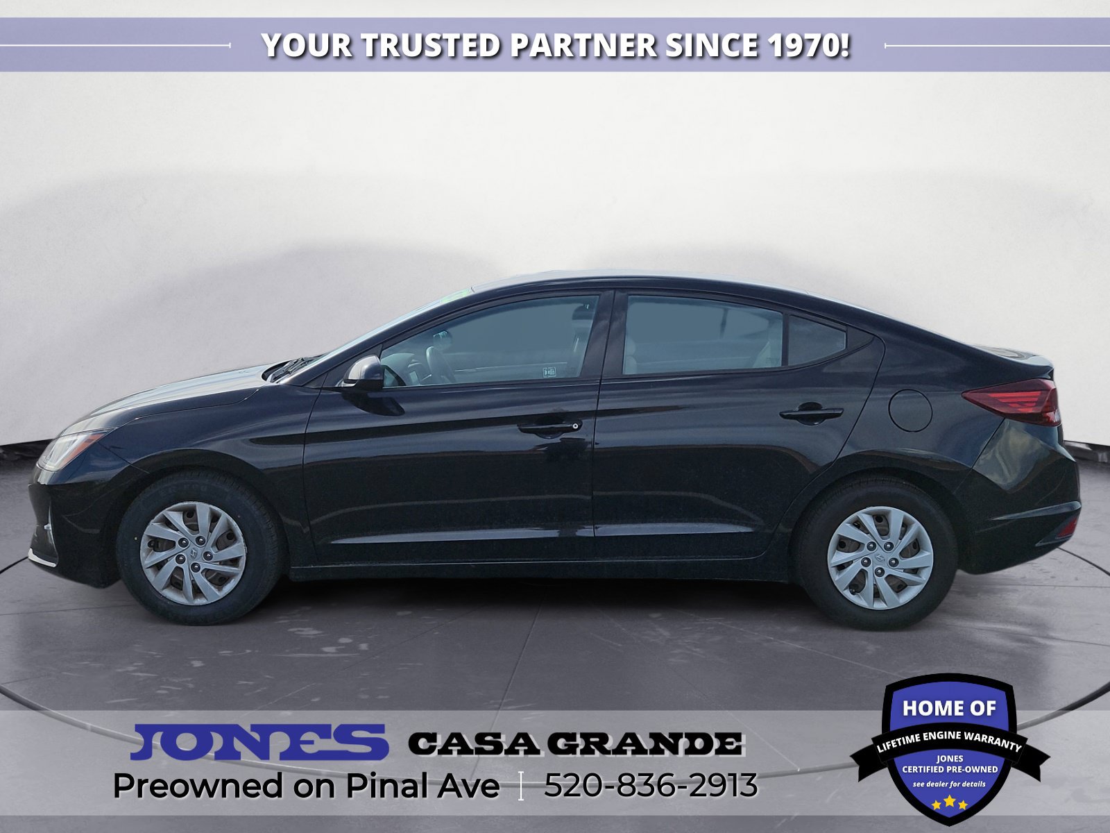 Used 2020 Hyundai Elantra SE FWD image 3