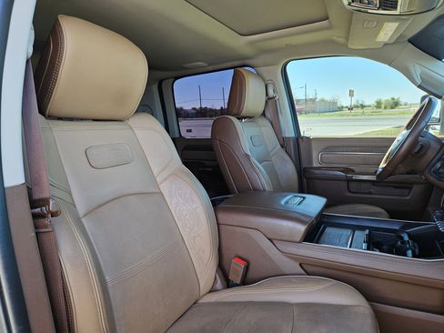 Used 2024 RAM 2500 Limited image 29