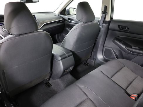 Used 2025 Nissan Altima 2.5 SV FWD image 31